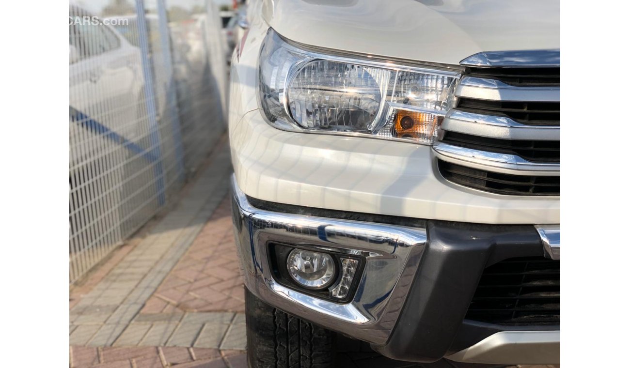 Toyota Hilux 2.7L Petrol (Full option) EXCLUSIVE OFFER