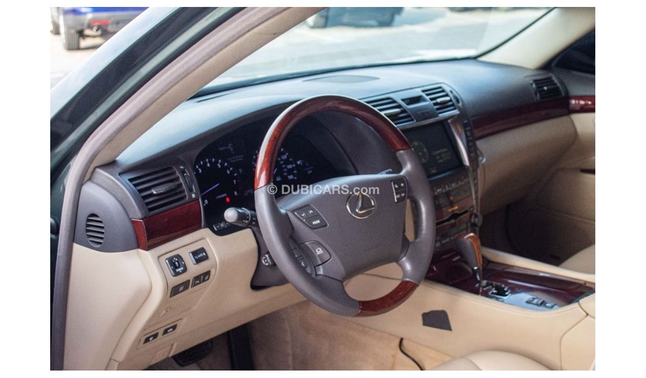 Lexus LS460