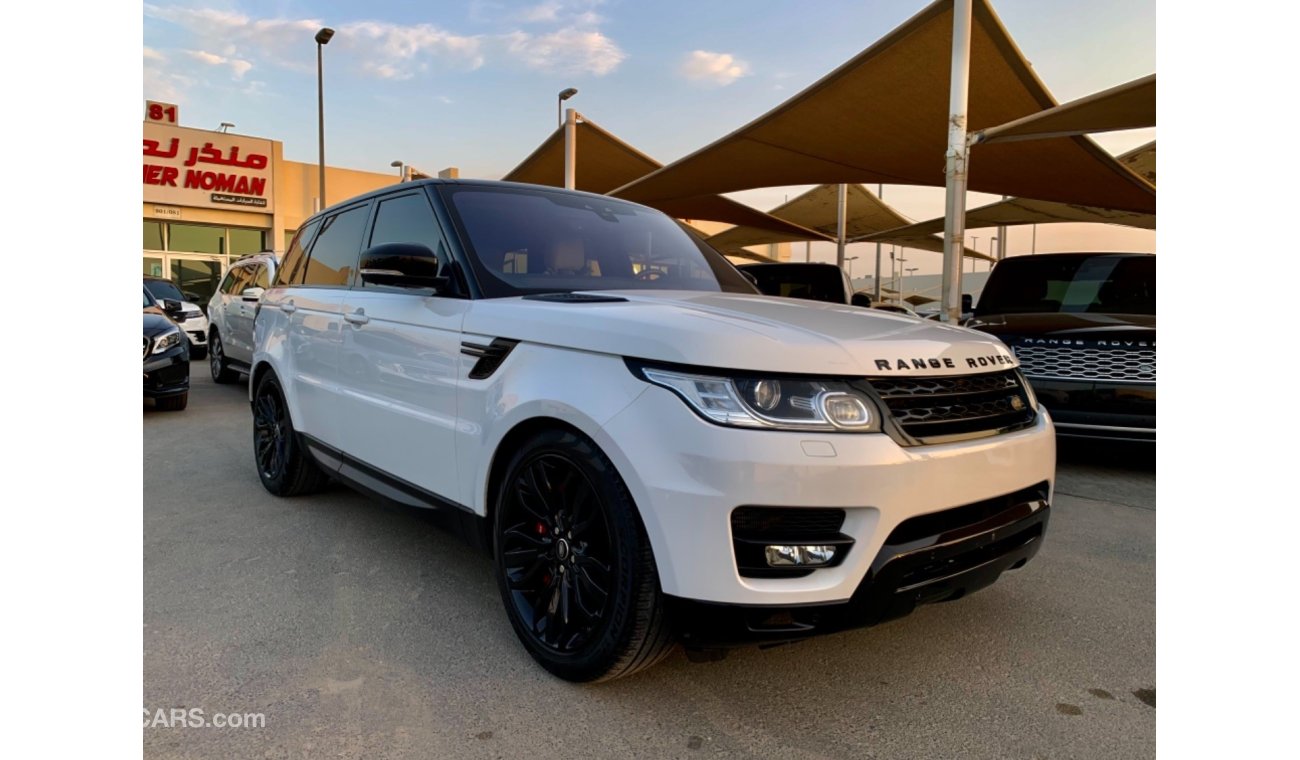 Land Rover Range Rover Sport Supercharged Supercharged Range rover sport  Model: 2017    The color of the car is white, the roof is black, and