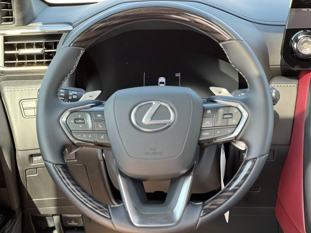 Lexus LX600 SIGNATURE 3.5L URBAN PTR A/T // 2025 // FULL OPTION WITH RADAR , HEADUP DISP , MARK LEVINSON // SPEC