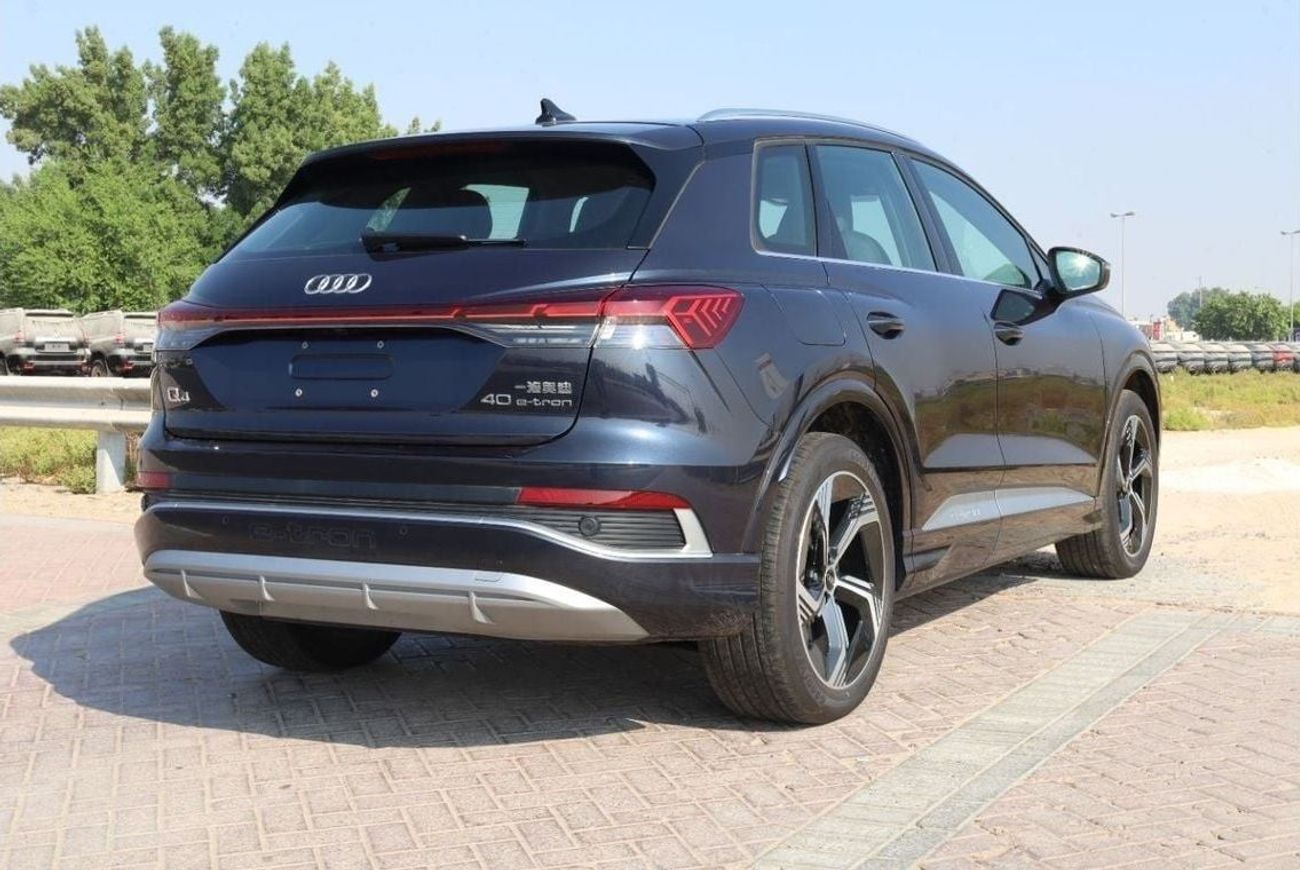 Audi Q4 Audi_Q4_40e-tron_605KM_2024_Full_Options