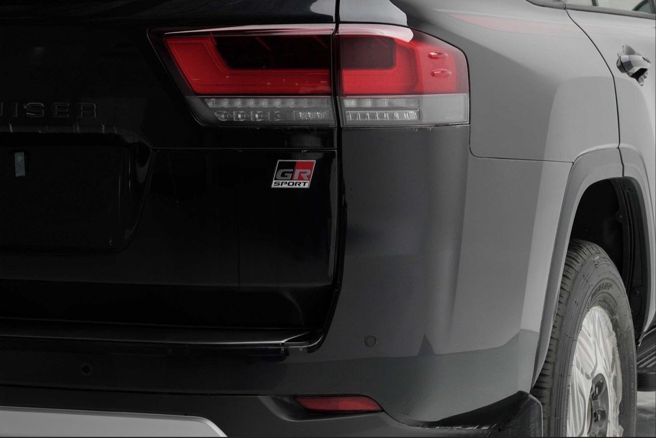 تويوتا لاند كروزر LC300 GR Sport 3.5 L Twin‑Turbo Petrol High A/T