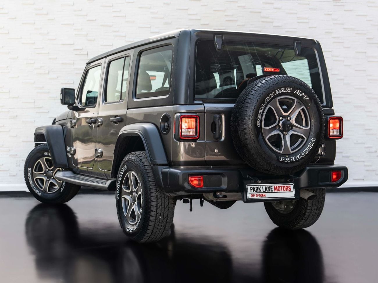Jeep Wrangler Unlimited Sport 3.6L A/T