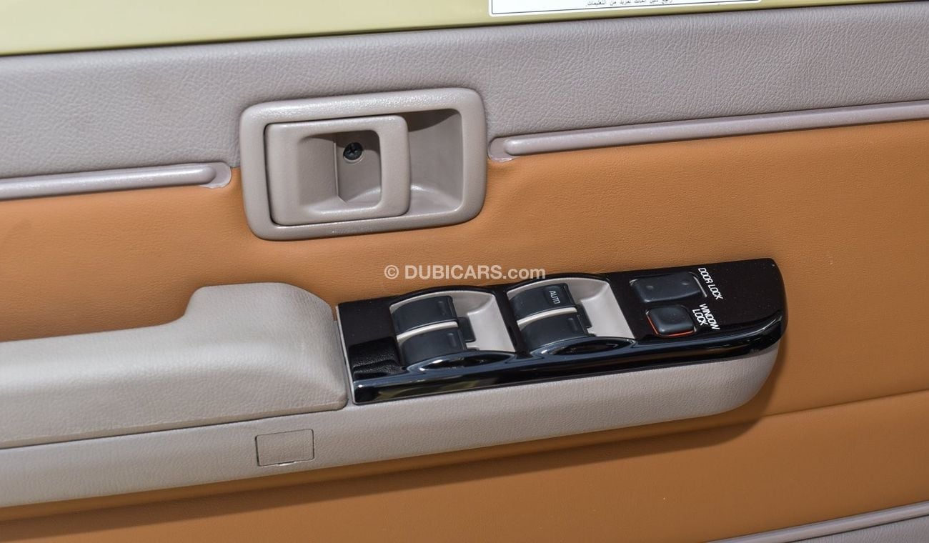Toyota Land Cruiser 70 4.0L V6 Petrol A/T