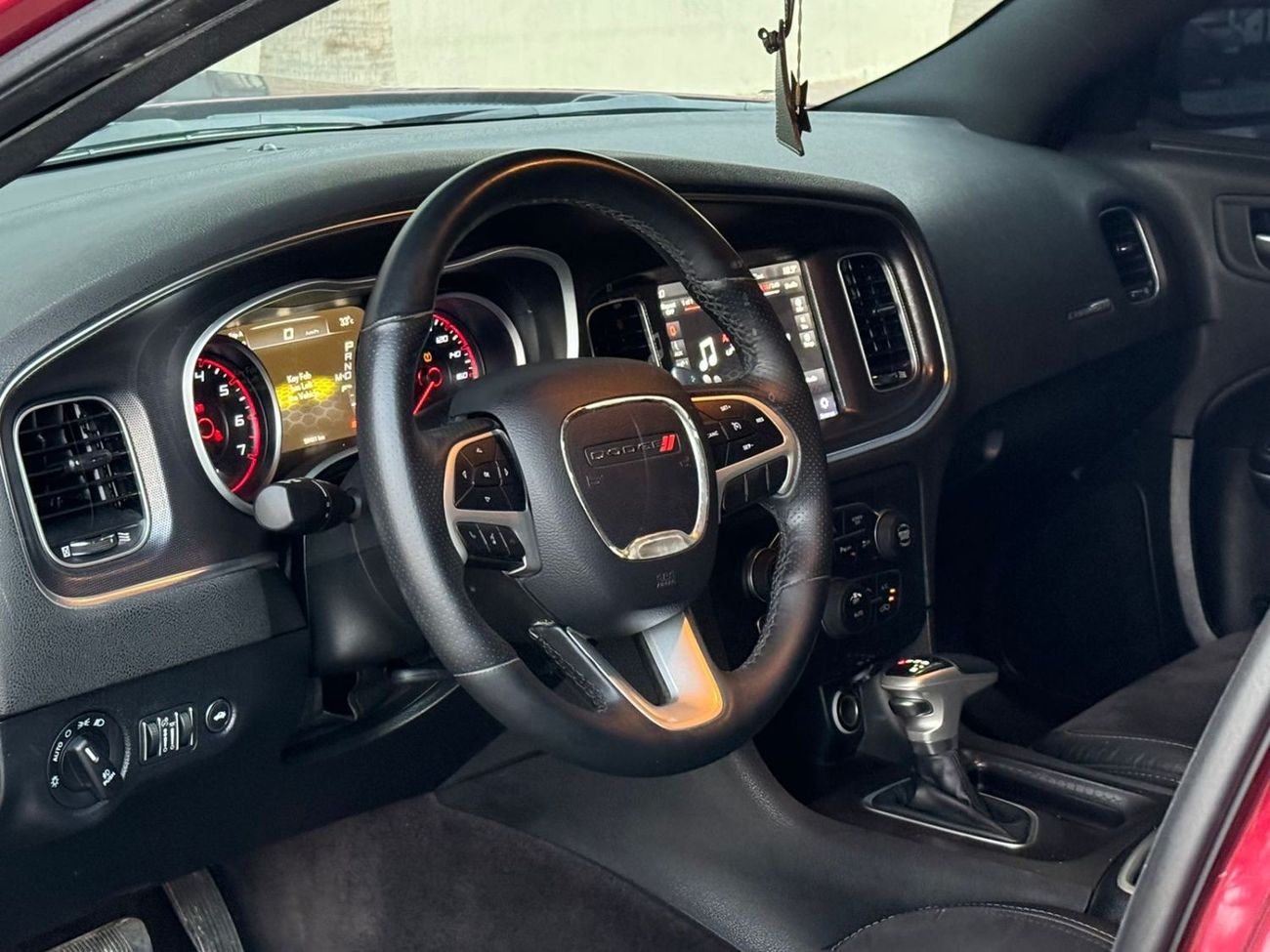 Dodge Challenger SRT8 392 Scat Pack Shaker