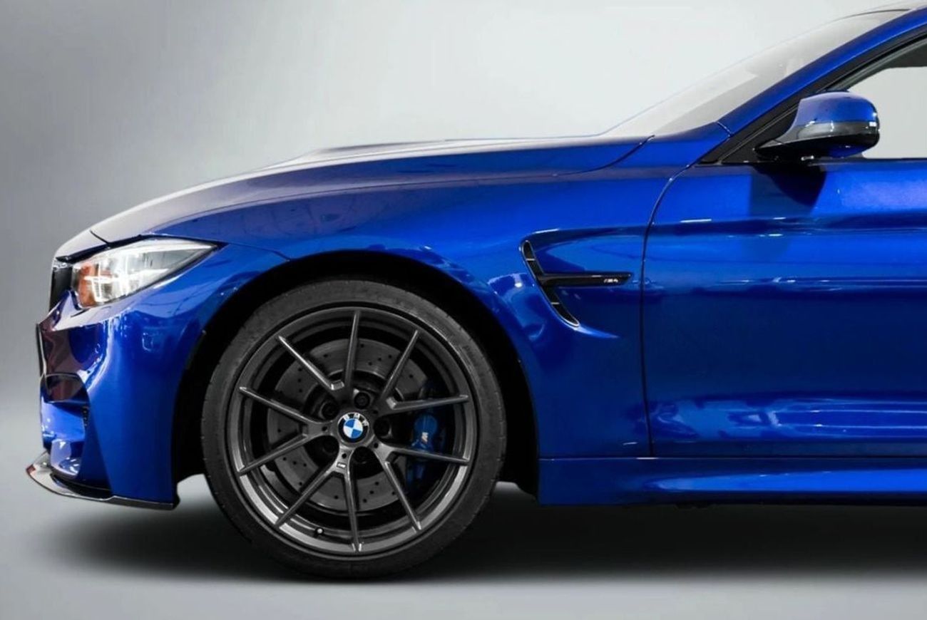 BMW M4 CS 3.0L