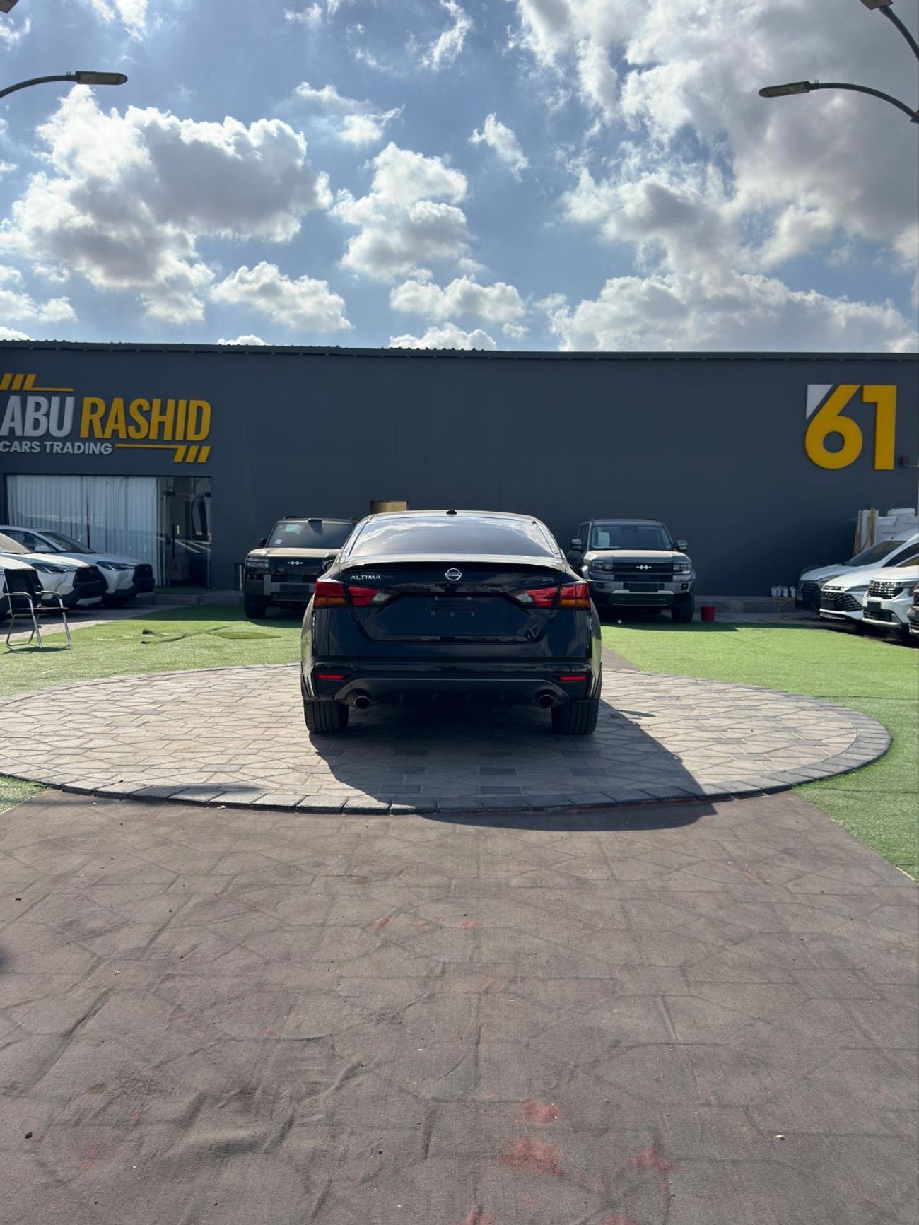 نيسان ألتيما