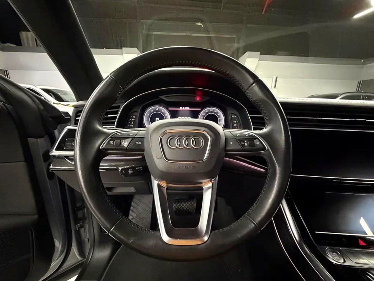Audi Q8 55 TFSI S-LINE