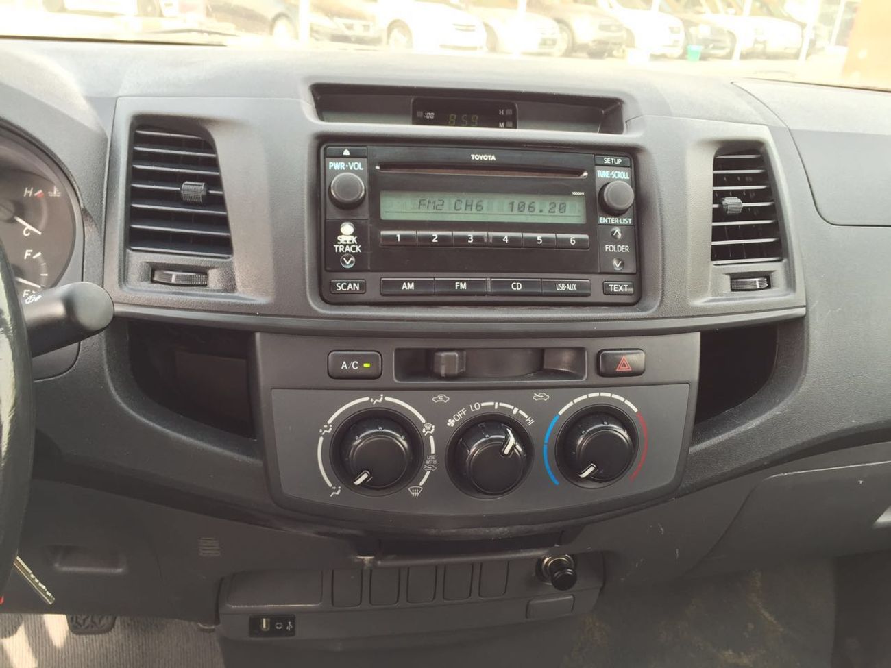 Toyota Hilux 4X4 DOUBLE CABIN