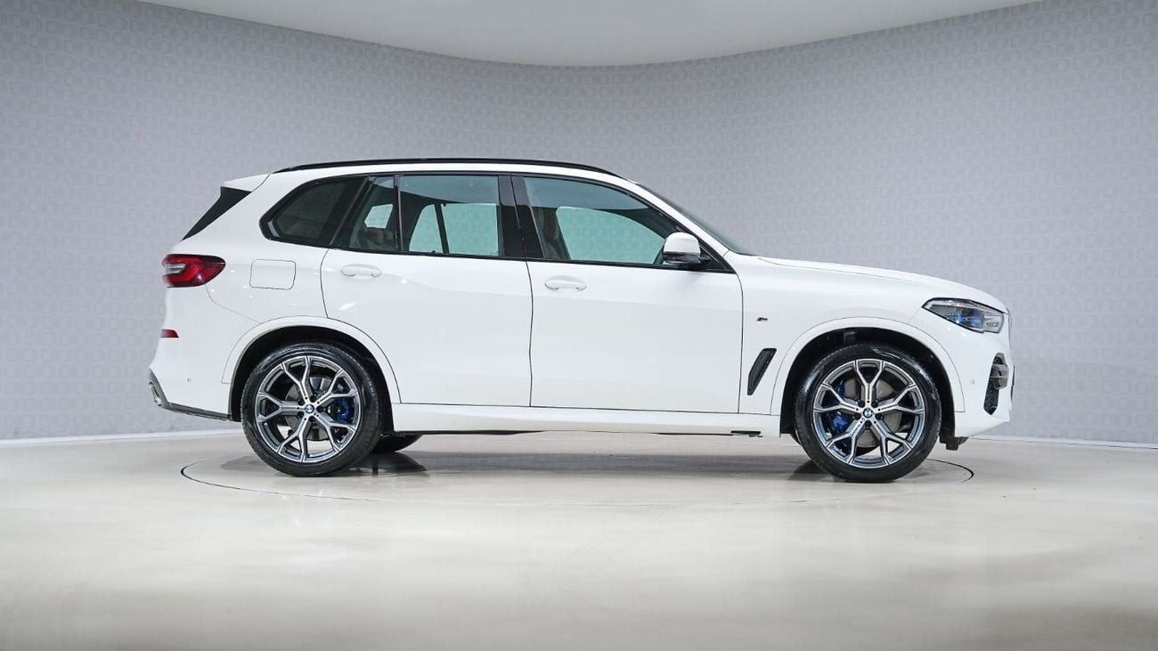 BMW X5 | AED 3945 PM | Warranty Dec-2025 | GCC