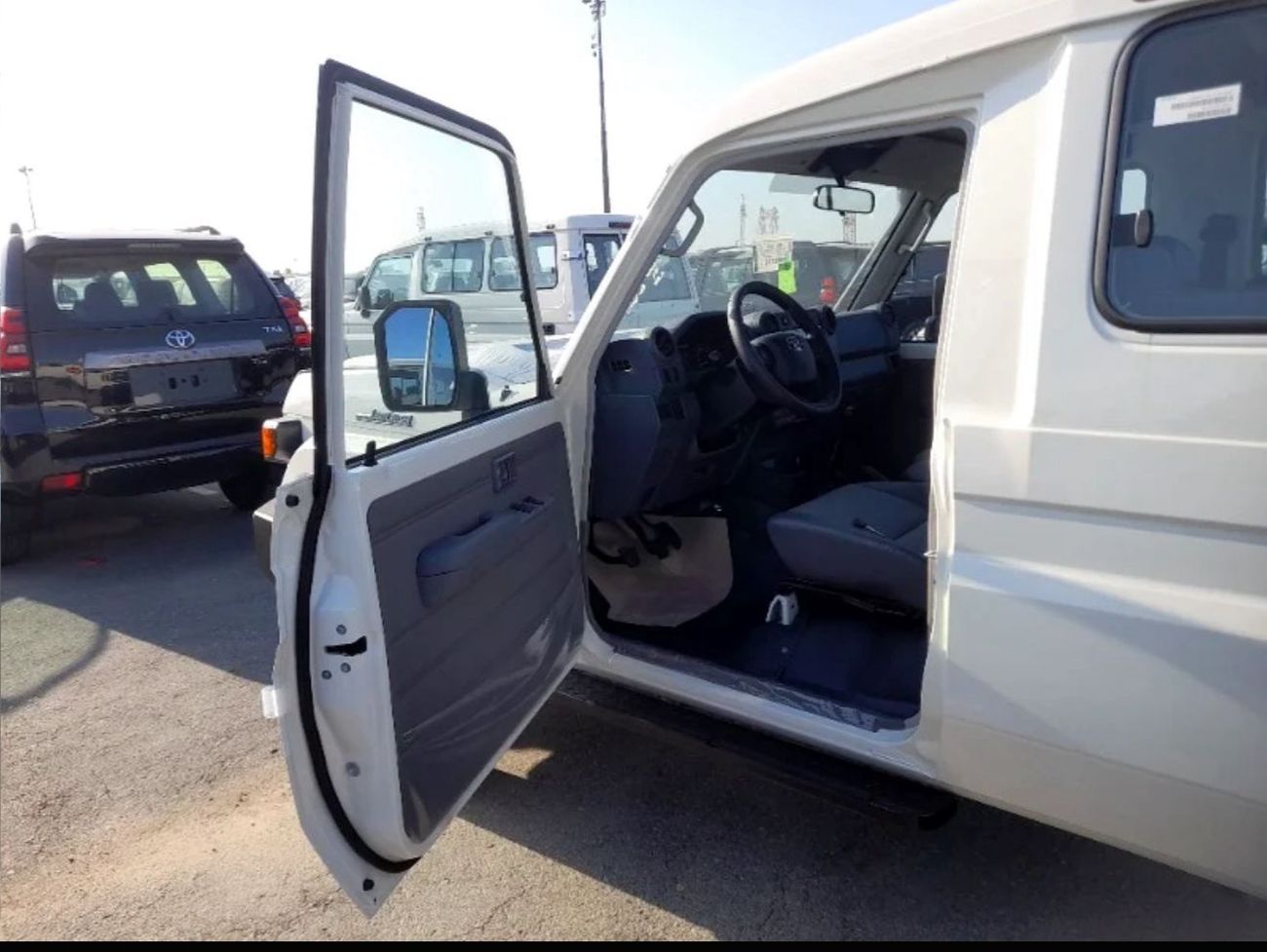 Toyota Land Cruiser 70 TOYOTA LAND CRUISER LC78 4.2D MT 2024