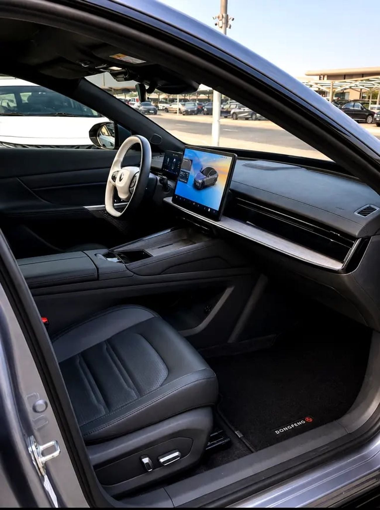 دونج فينج ريتش 7 272A 200 Pro EREV | GCC Specs | Brand Electric Sedan