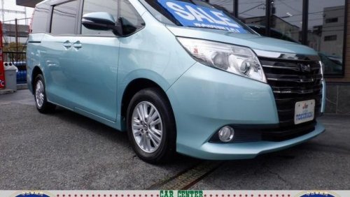 Toyota Noah ZRR80G