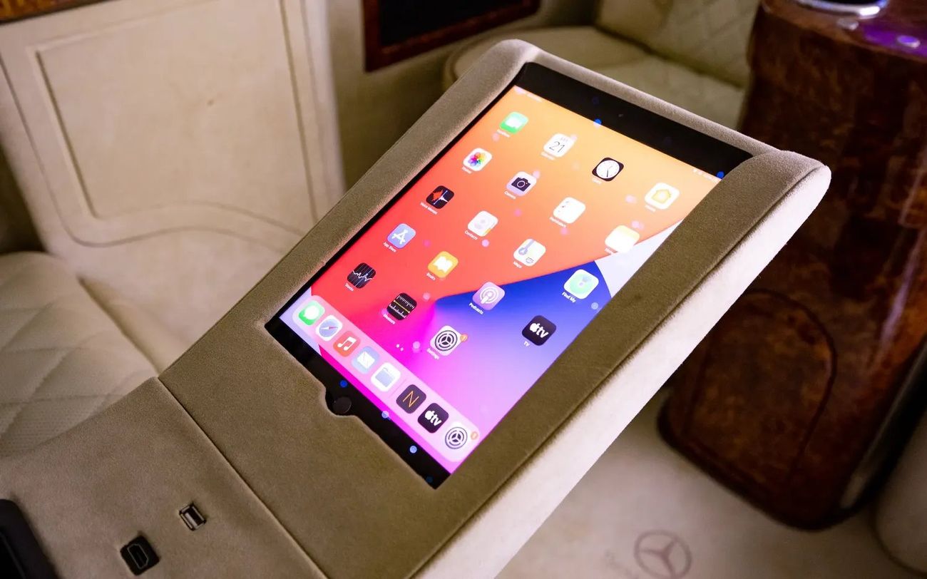 Mercedes-Benz V 250 Maybach - GCC Spec