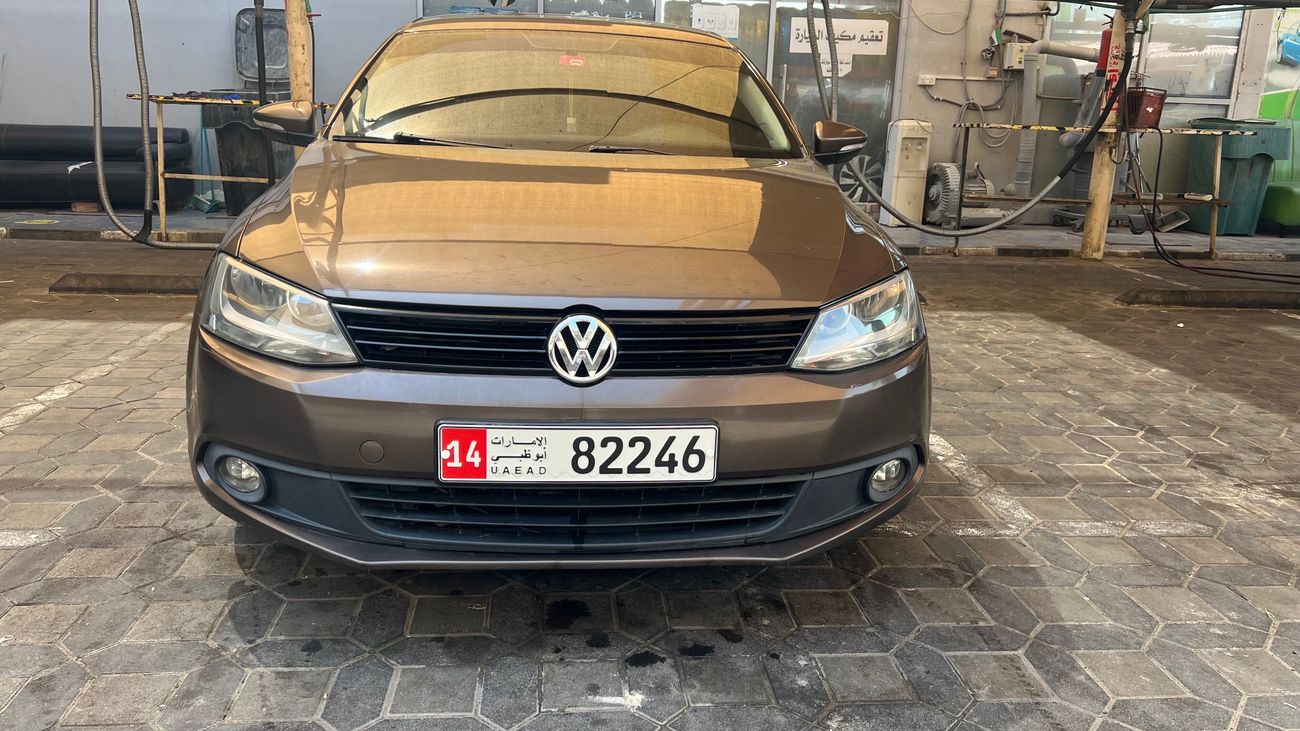 Used Volkswagen Jetta 2014 for sale in Abu Dhabi 787249
