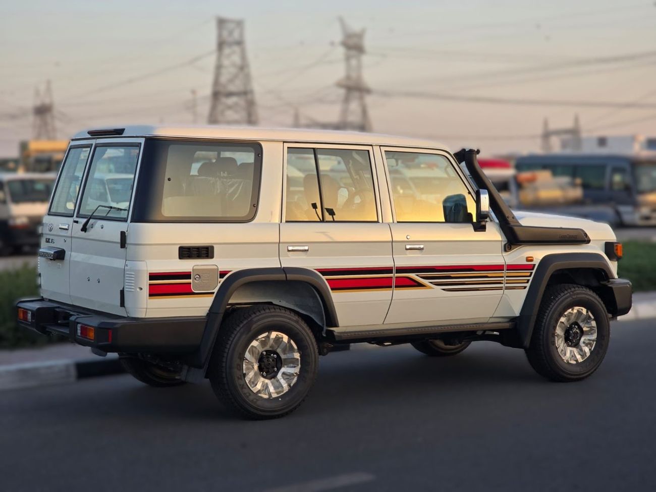 تويوتا لاند كروزر 2025 Toyota LC76 4.0L AT Full option