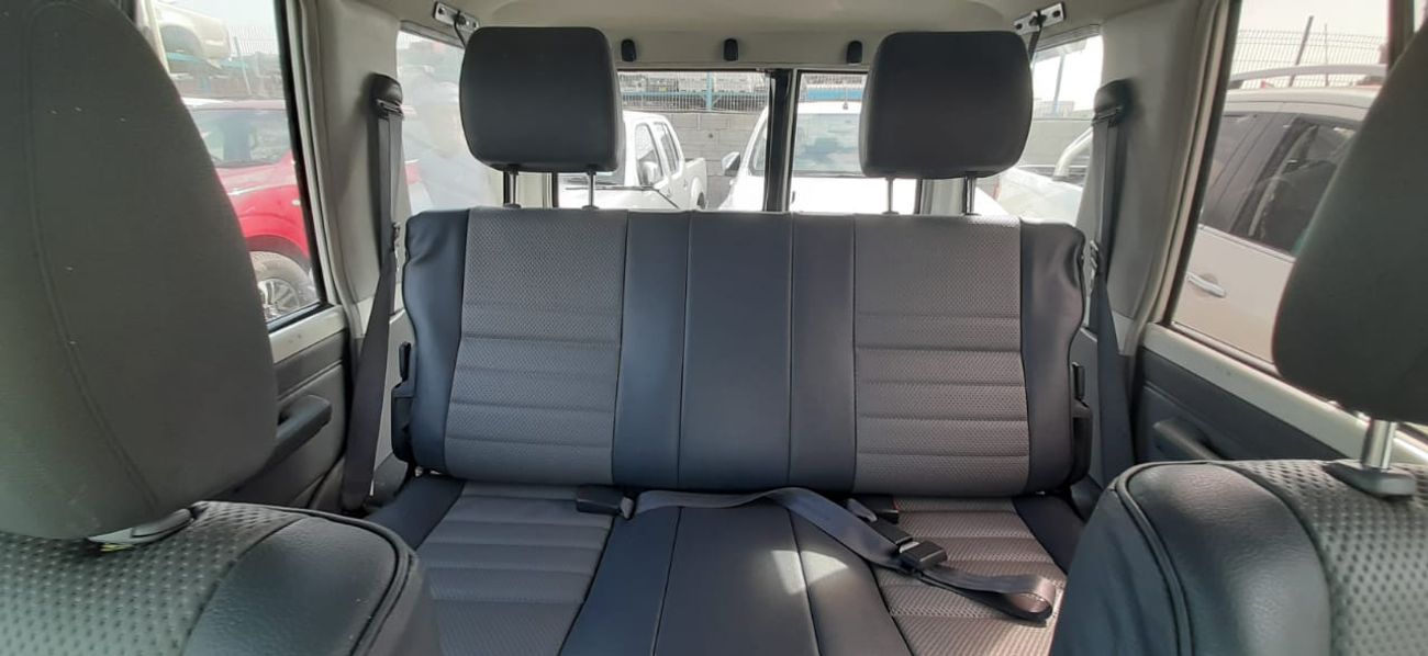 Toyota Land Cruiser 70 DIESEL  4.5L RIGHT HAND DRIVE