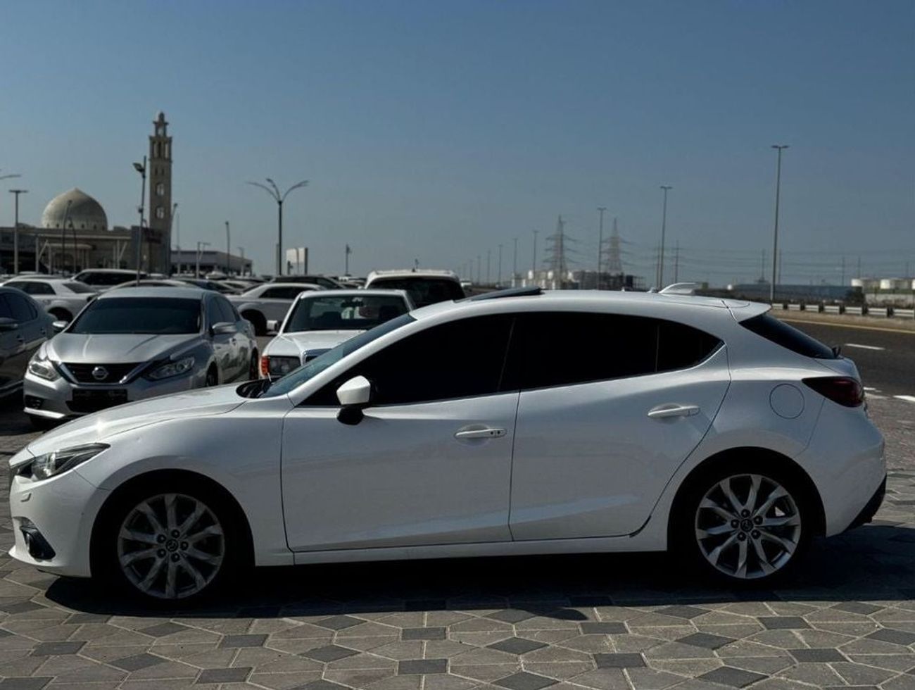 Mazda 3 R 2.0L (155 HP) Hatchback