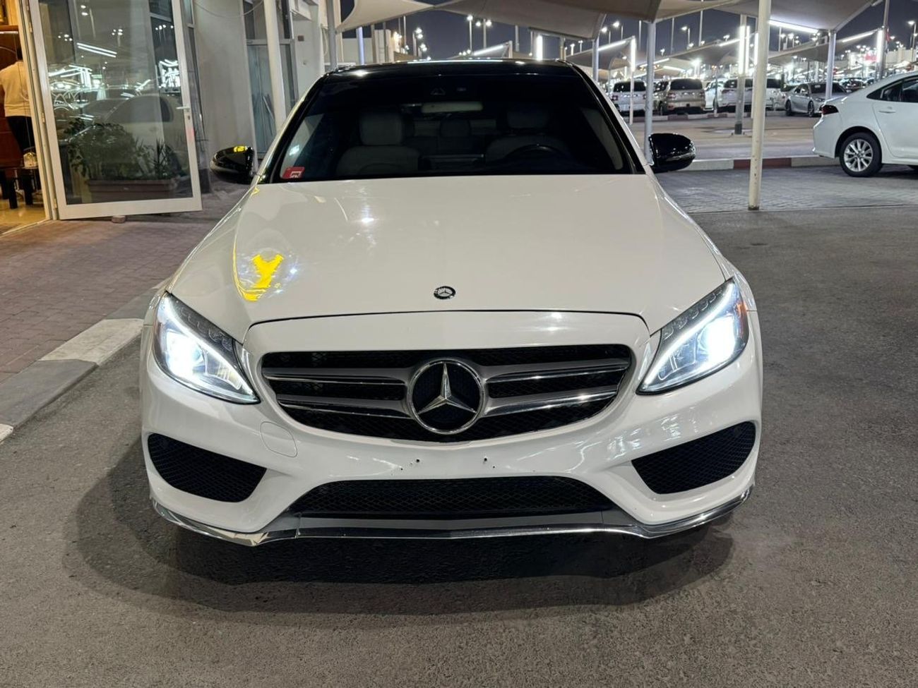 مرسيدس بنز C 300 مرسيدس C300 فل اوبشن وارد امريكا بحالة جيدة