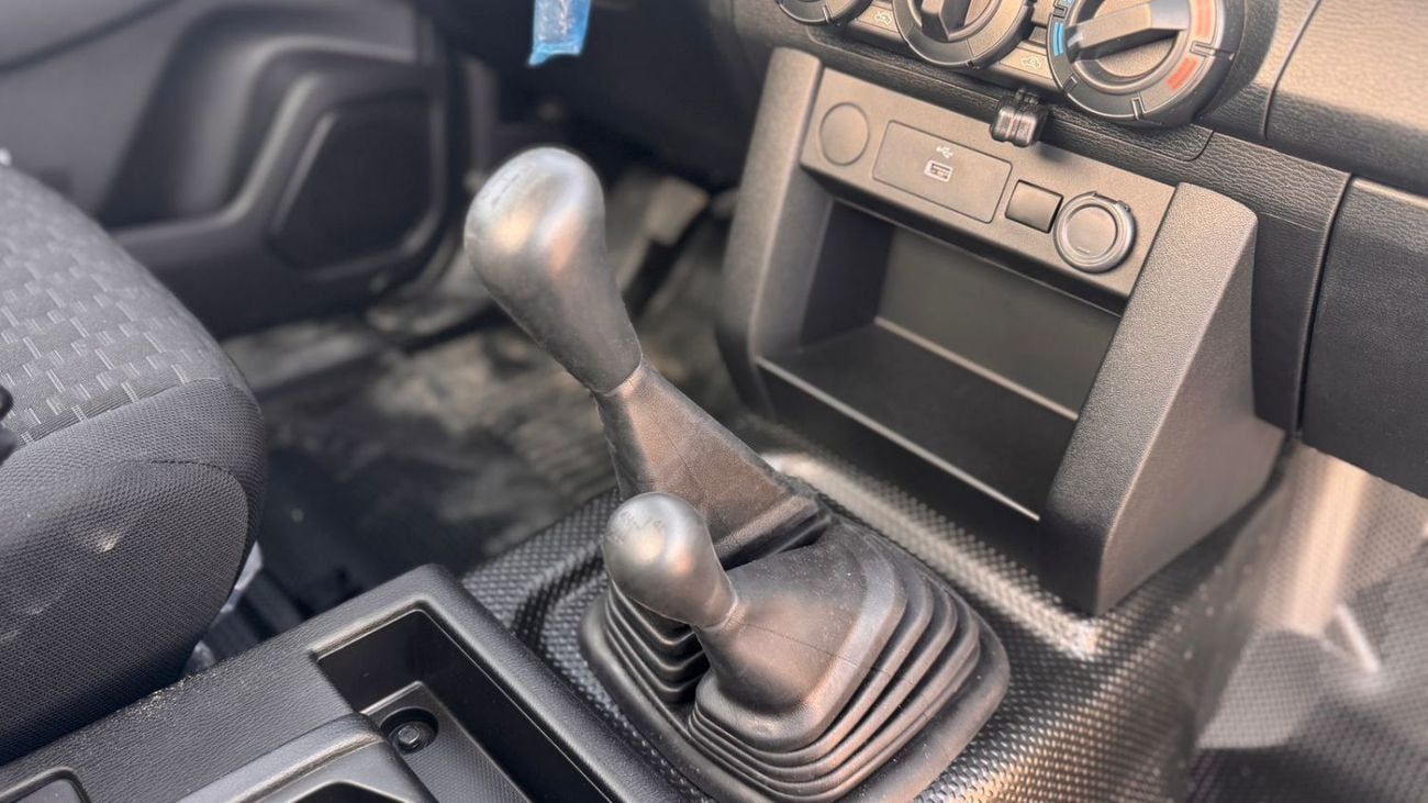 Mitsubishi L200 SINGLE CABIN 2.4L 4X4