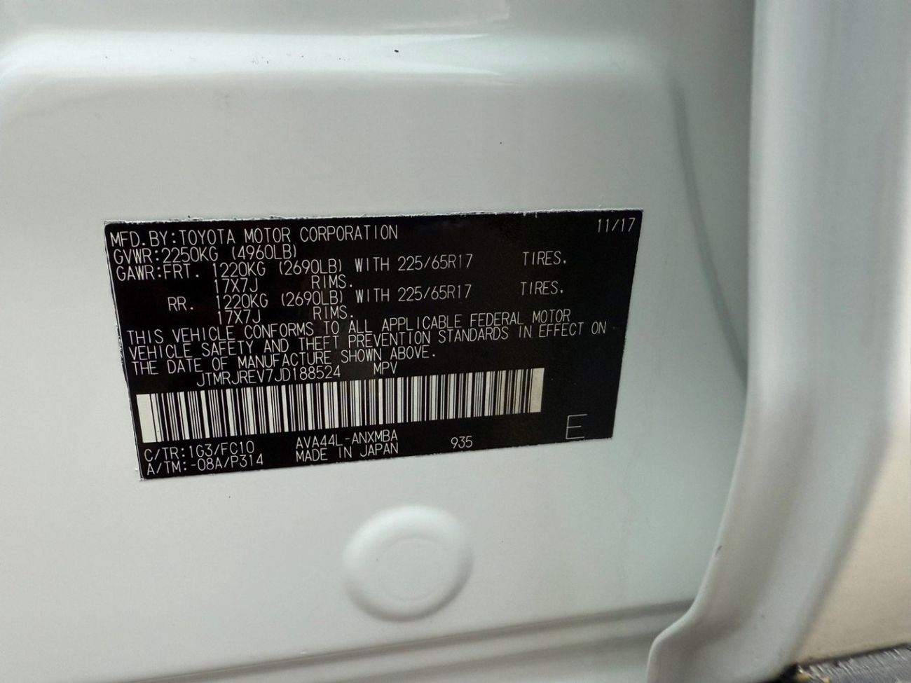 Toyota RAV4 2018 XLE HYBRID KEYLESS US SPEC