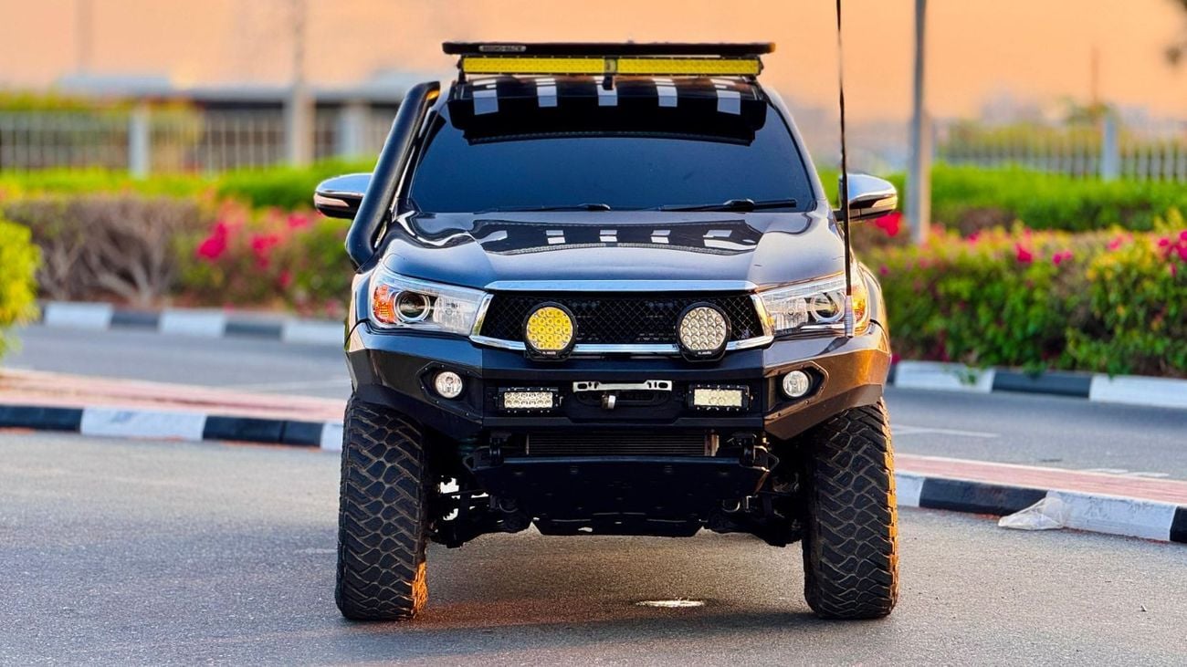 Toyota Hilux CUSTOM CANVAS CANOPY | SMART CAB | RHD | 2017 | 2.8L DIESEL ENGINE | MANUAL TRANSMISSION | AIR SNORK