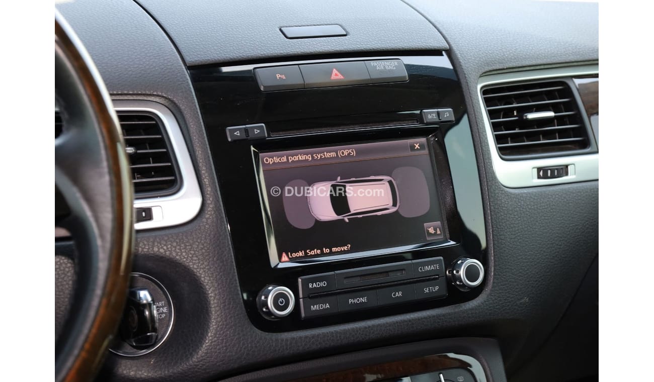 Volkswagen Touareg 3.6L V6 Petrol, Automatic, Four Wheel Drive| Excellent Condition | GCC Specs