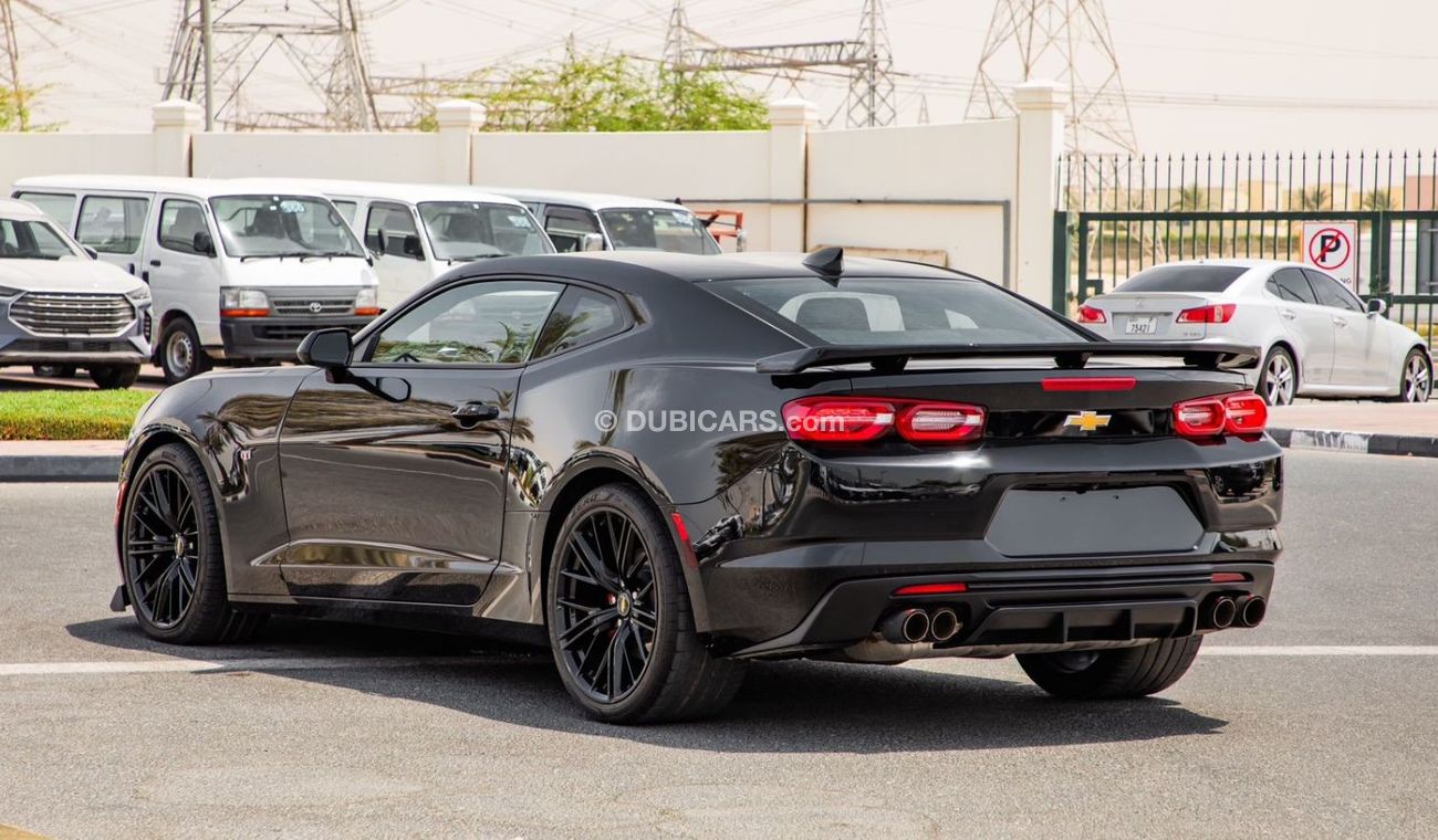 Chevrolet Camaro 1LT