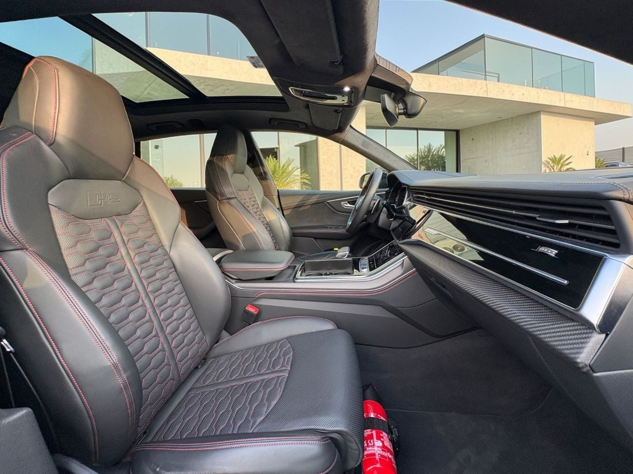 Audi RSQ8 TFSI quattro 4.0L AED 8,700 P.M | 0% DOWN PAYMENT | AUDI RS Q8 | 4.0L V8 4WD | 2023 | GCC SPECS