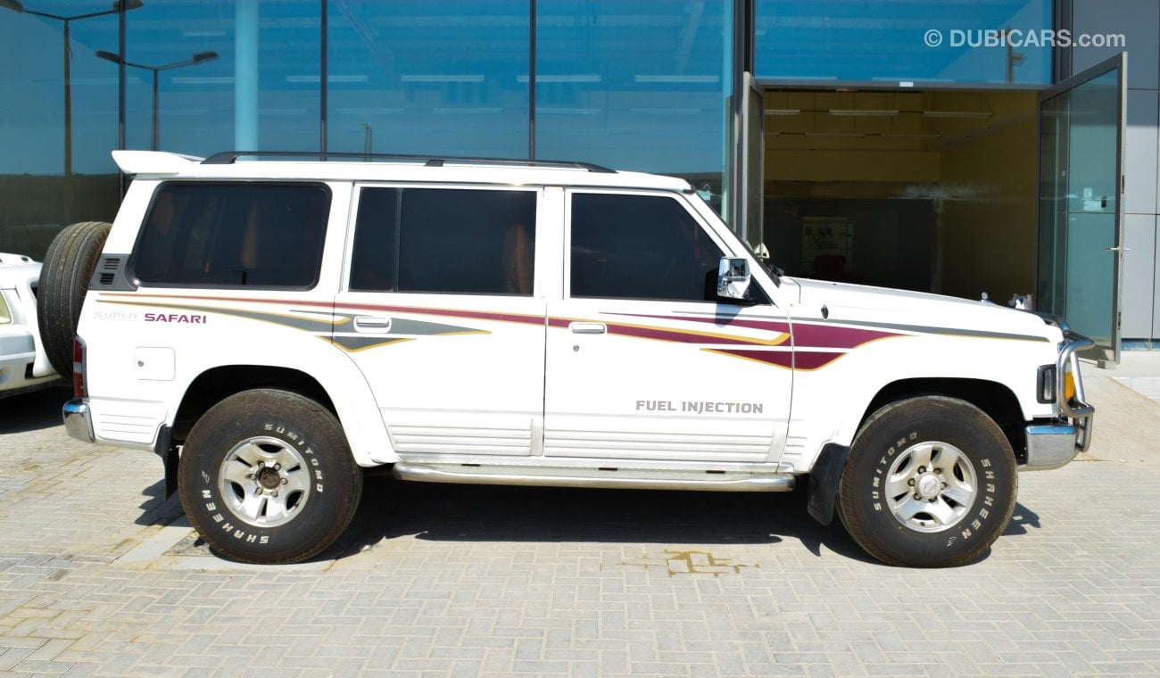 Nissan Patrol Super Safari