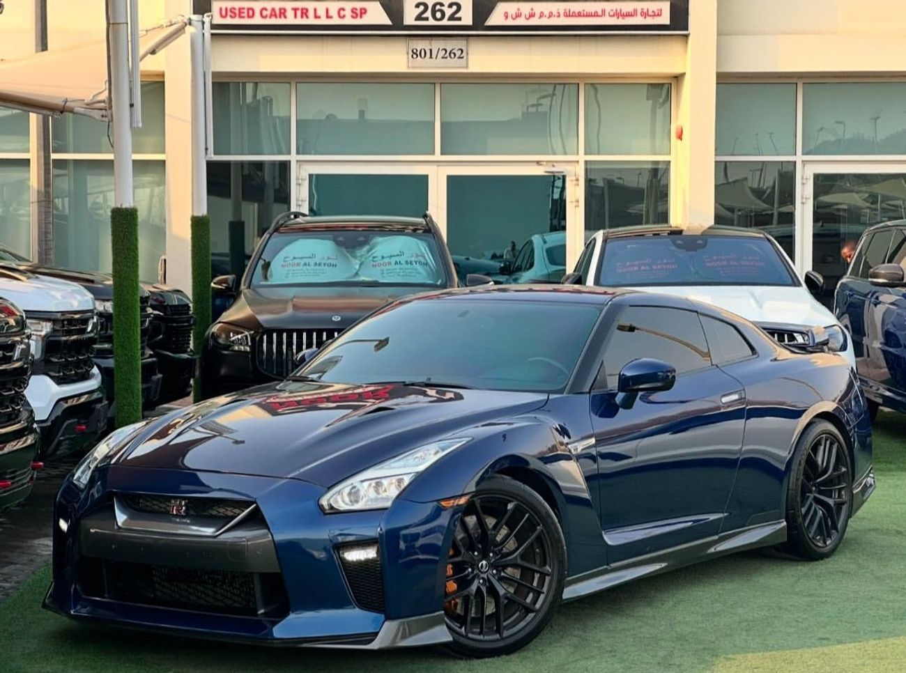 Nissan GTR Std 3.8L (565 HP) NISSAN GTR 2017 perfect condition Full option Full carbon fiber