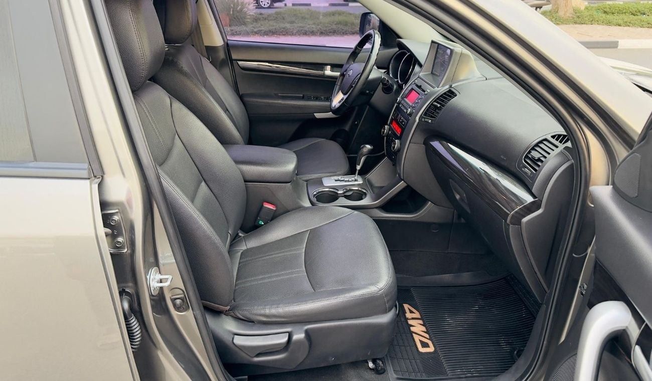 كيا سورينتو PREMIUM CONDITION | 2.0L DIESEL ENGINE | LHD | AT | 2011 | PUSH START ENGINE