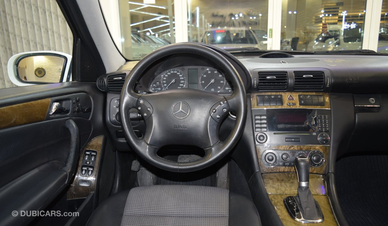 Mercedes-Benz C 230