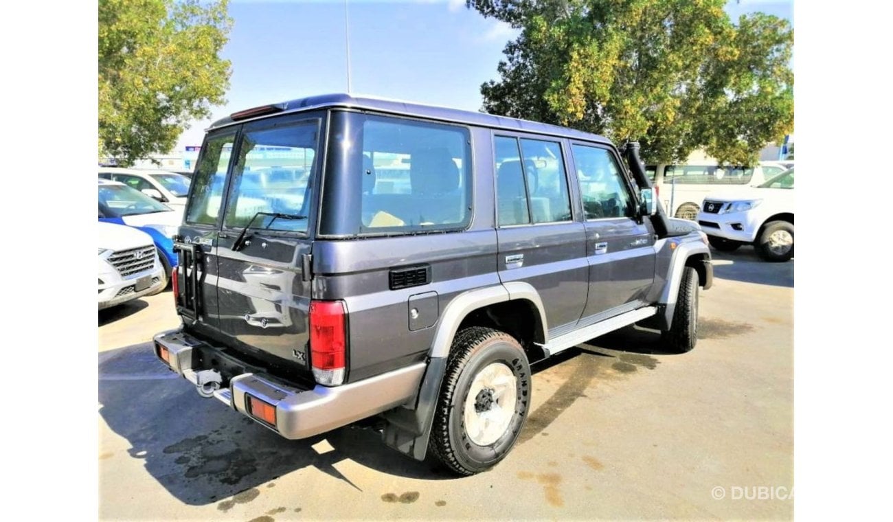 Toyota Land Cruiser hard top 4 doors