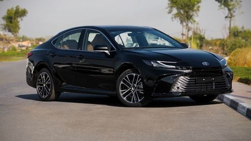 Toyota Camry GLE 2.5L - Black Inside Yellow Brown