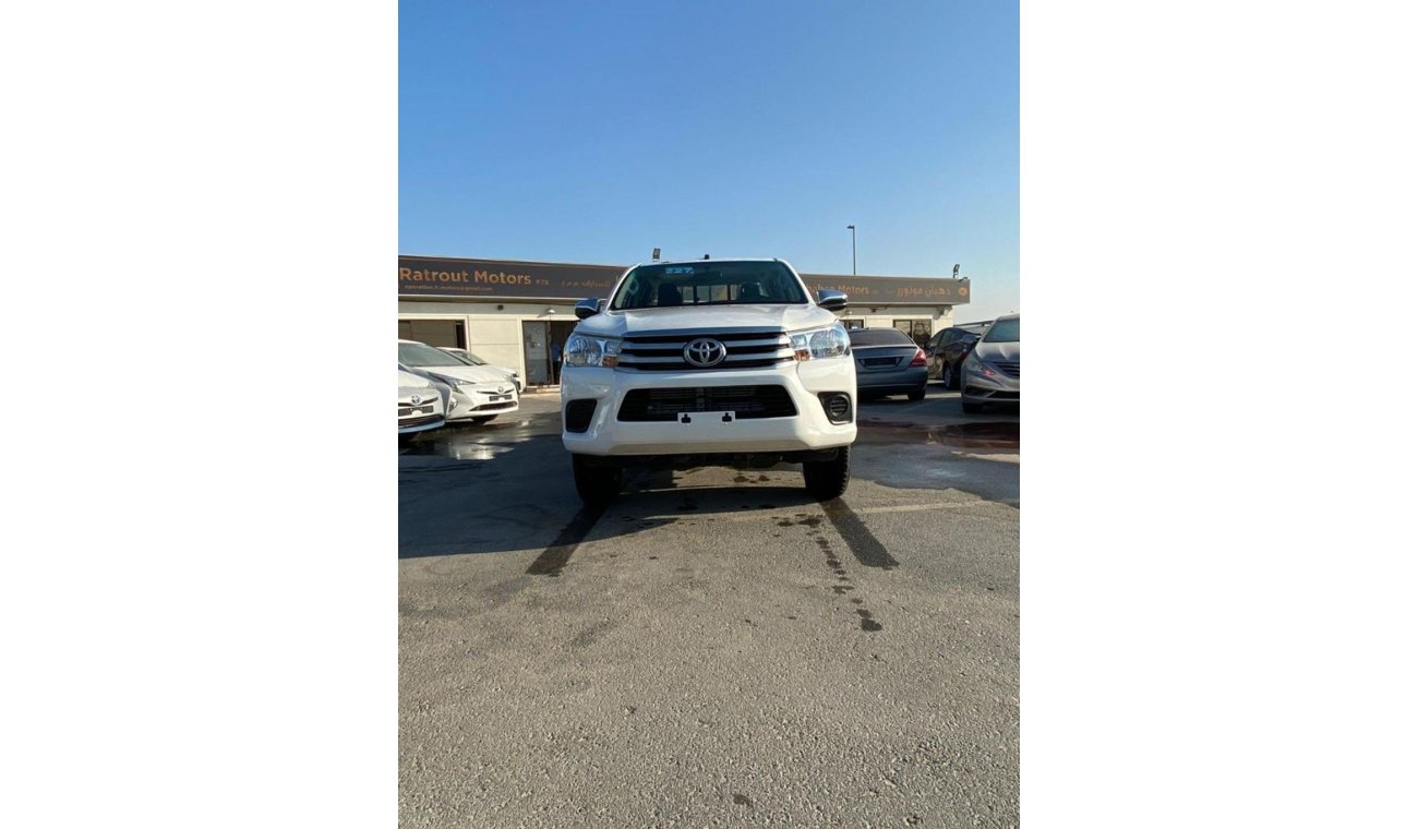 تويوتا هيلوكس Toyota Hilux DXL 2.4L