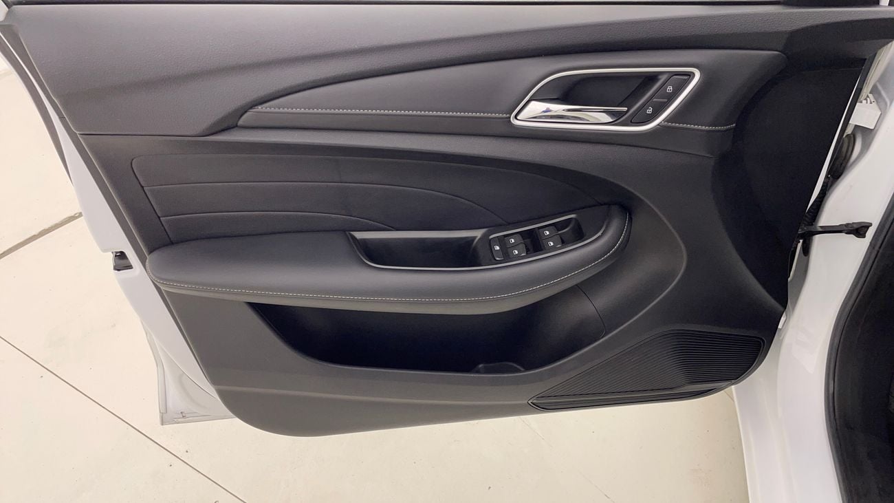 أم جي 5 STD 1.5 | بدون دفعة مقدمة | اختبار القيادة في المنزل