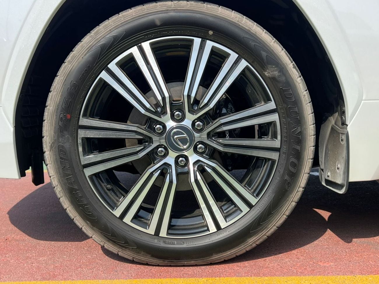 Lexus LX 500 LEXUS LX500D SPORTS LUXURY