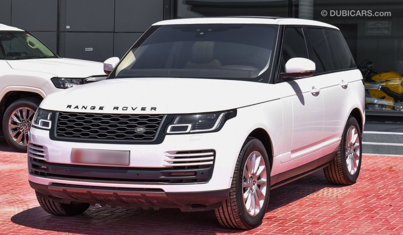 Used Land Rover Range Rover Vogue SE Supercharged 2019 for sale in Abu