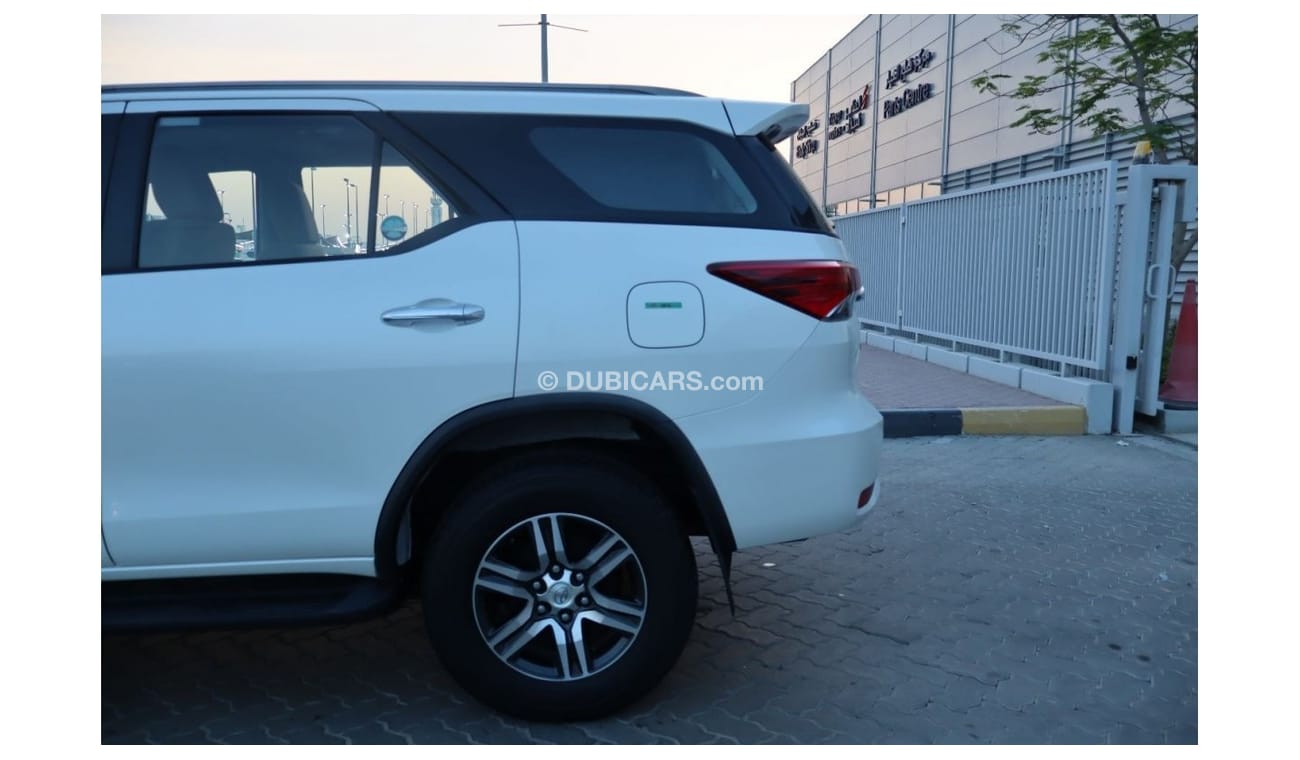 Toyota Fortuner GXR GCC V6