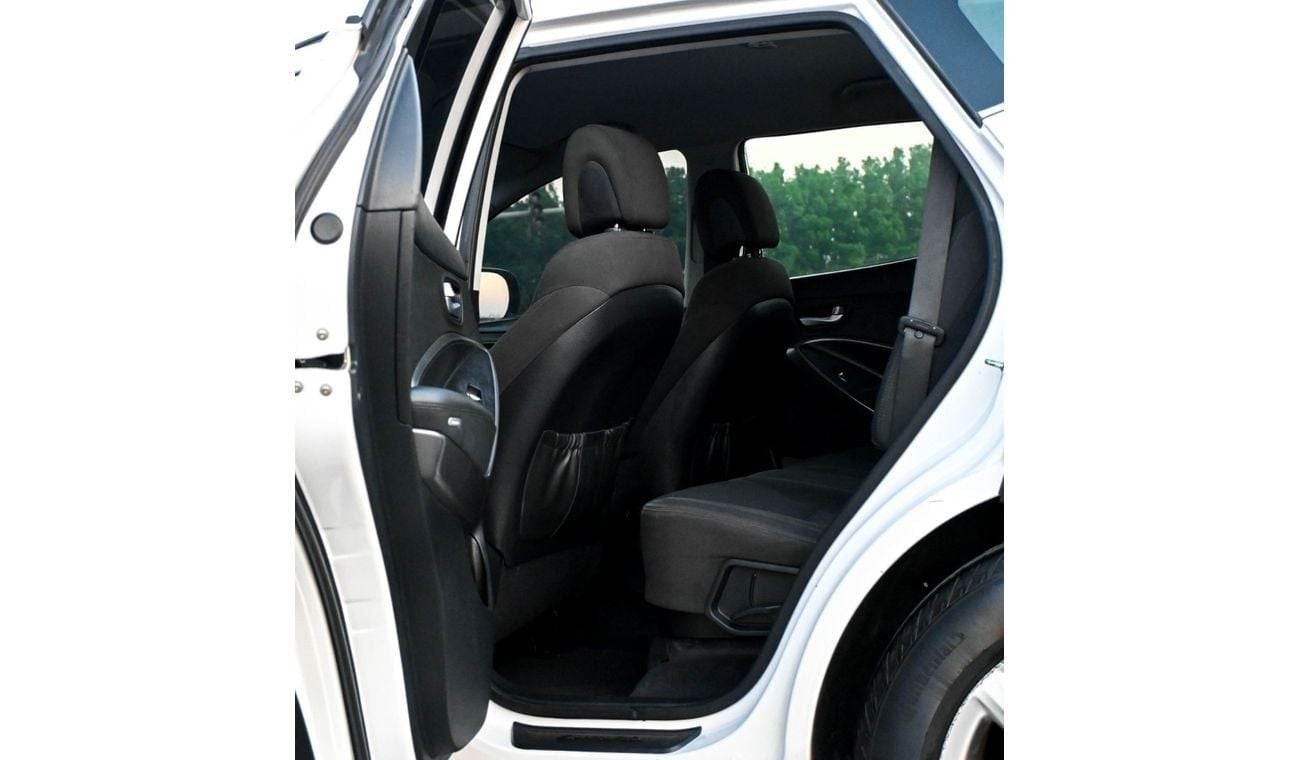 هيونداي سانتا في هيونداي سنتافي 2018 خليجي بحالة ممتازة من الداخل والخارج