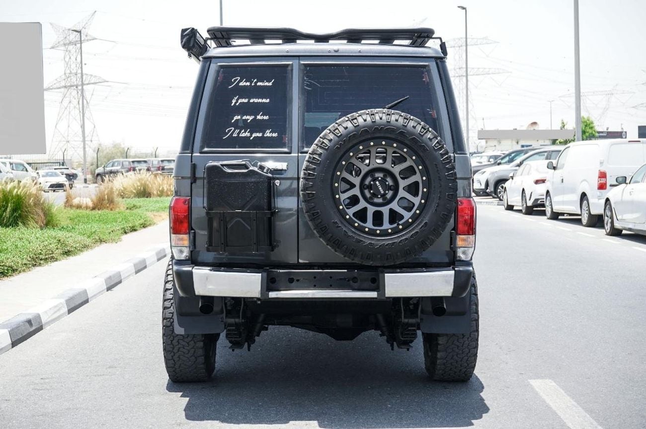Toyota Land Cruiser 70 Hardtop Diesel RHD DOOR-5