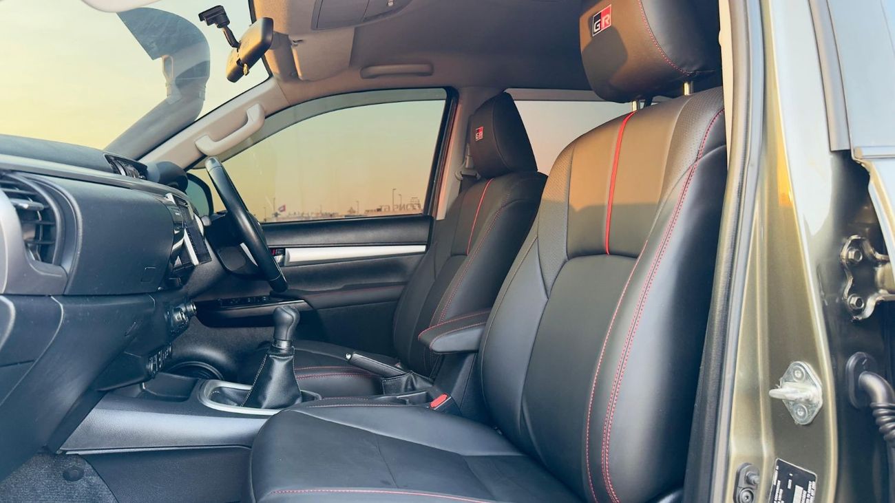 Toyota Hilux OFF ROAD MODIFIED | RHD | AWINING CAMPING TENT | 2018 | 2.8L DIESEL ENGINE | POWER SEAT | MANUAL TRA