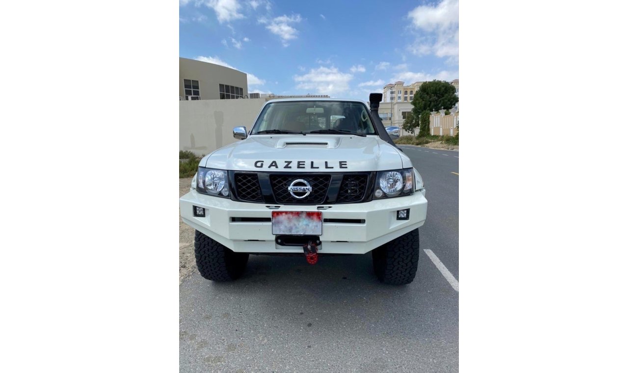 Nissan Patrol Safari Gazelle Edition - Pristine condition