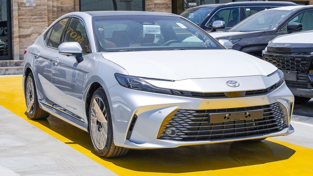 Toyota Camry LIMITED HEV
