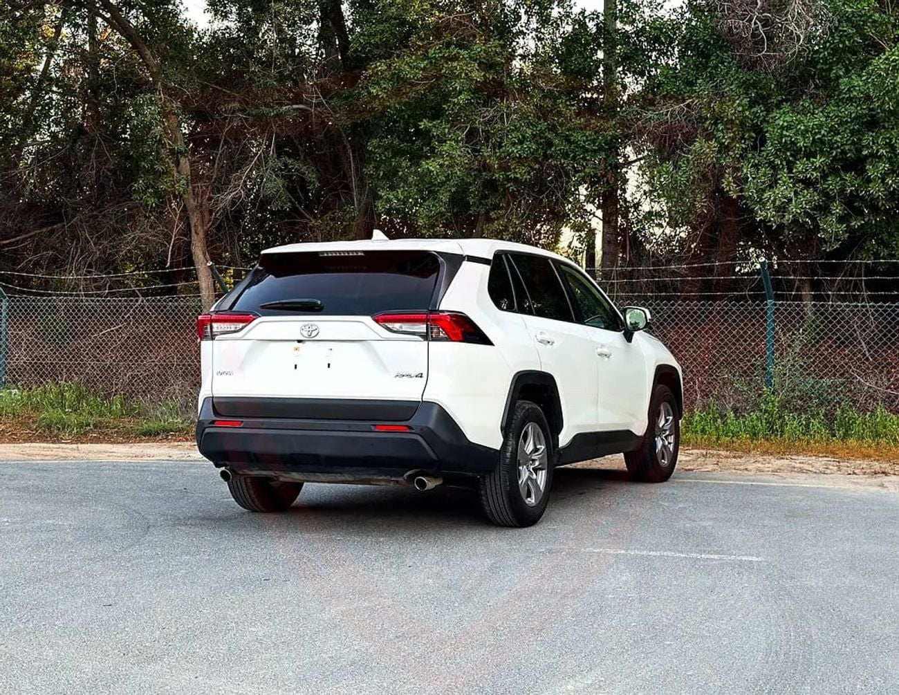 Toyota RAV4 EX Rav4 | 2.5 L | | GCC | Accident-Free | In Excellent Condition | 1310 P.M