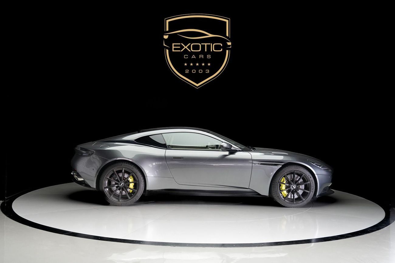 Aston Martin DB11 AMR 5.2L