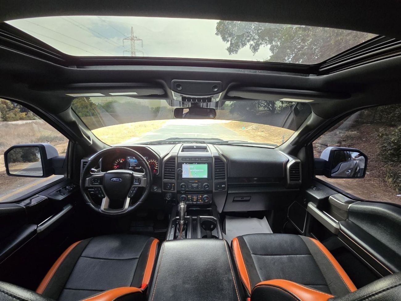 فورد إف-150 رابتور FORD F-150 RAPTOR 2018 GCC ORGINAL PAINT // ACCIDENT FREE // GOOD CONDITION