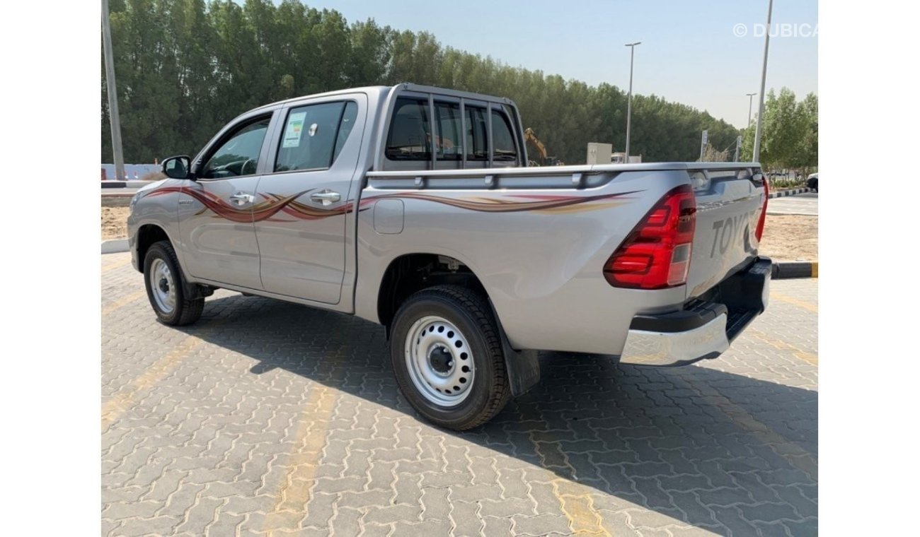 تويوتا هيلوكس Toyota Hilux 2.4 Litter Power Window Disiel engine Manual Transmission