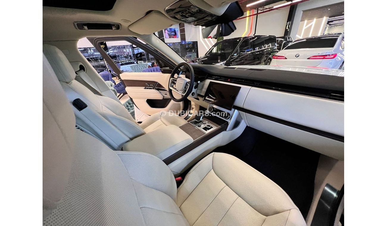 Land Rover Range Rover VOGUE SE V6/ 2023 GCC/ 5 Years Dealer Warranty and Service